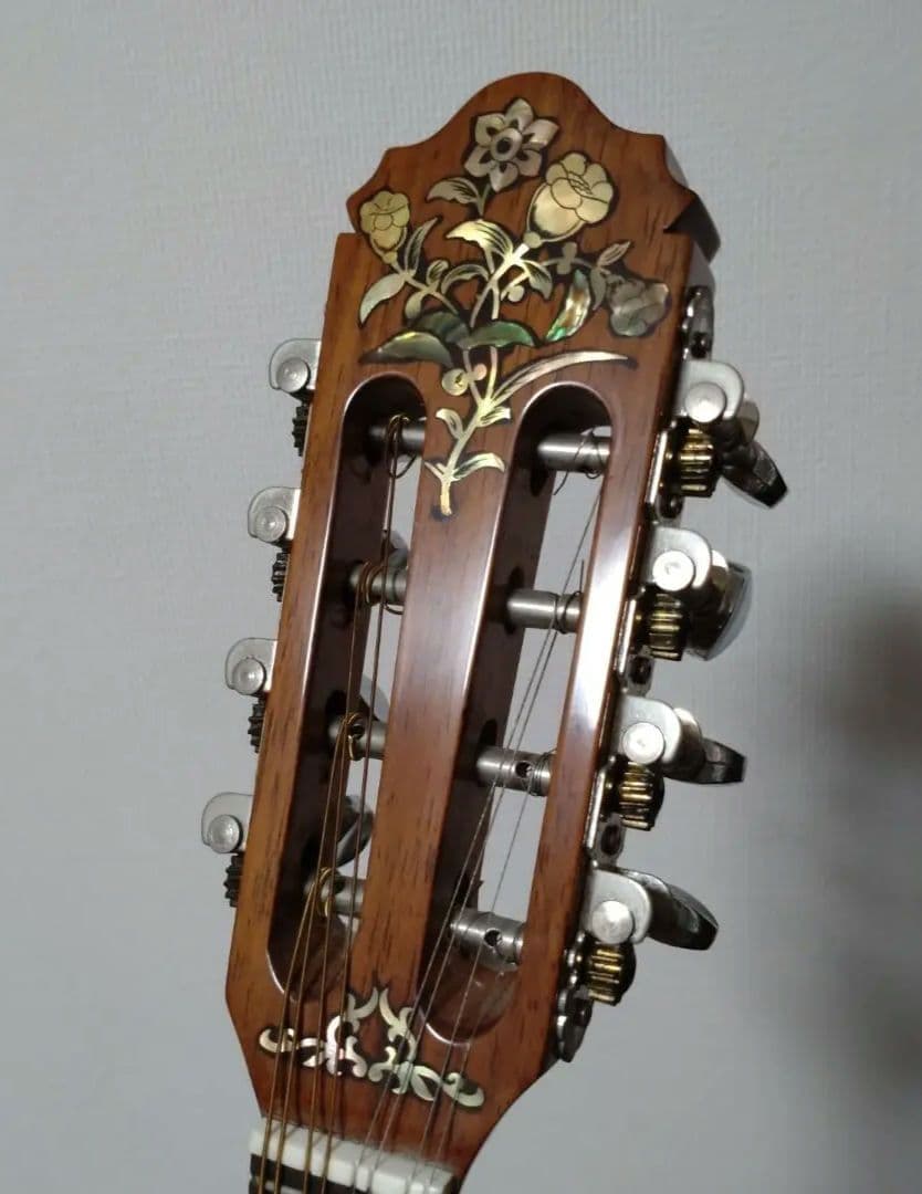 マンドリン 螺鈿マリア像