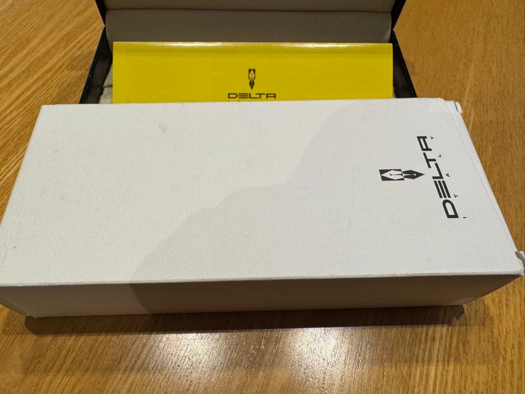 DELTA ボールペン ホワイト