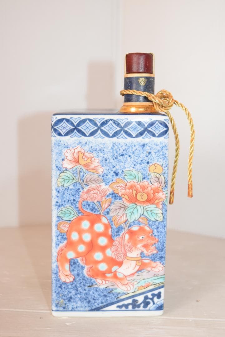 希少品 SUNTORY スペシャルボトル 有田焼 染錦吹墨狛犬草花文瓶 古酒
