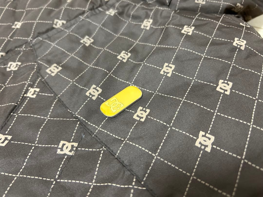 新品同様! DC SHOE スノーボードウェアー上下セット！