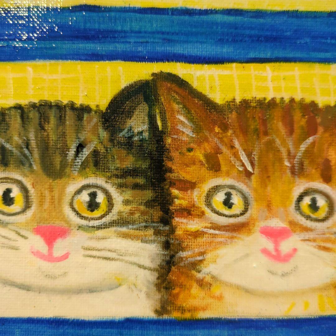 キャンバス油絵　自分の子どものころの写真を見るにゃんこたち