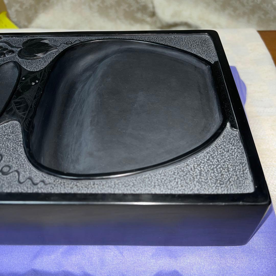⭕️雄勝硯　和峰　壺と葡萄彫刻の大型硯　美形美品　7Ｋg超　木製蓋と収容台付き