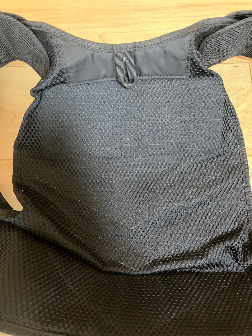 美品【セイバーズ】アラミドベスト