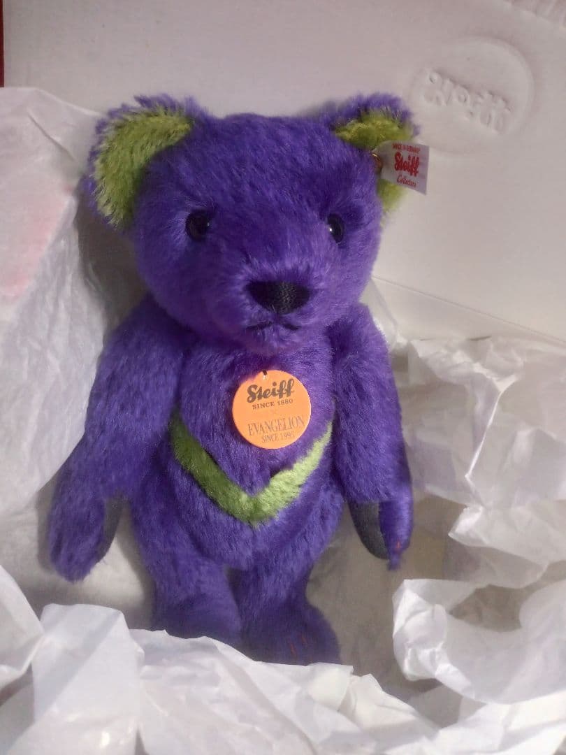 初回生産分「Steiff エヴァンゲリオン テディベア」特製スリーブ付き