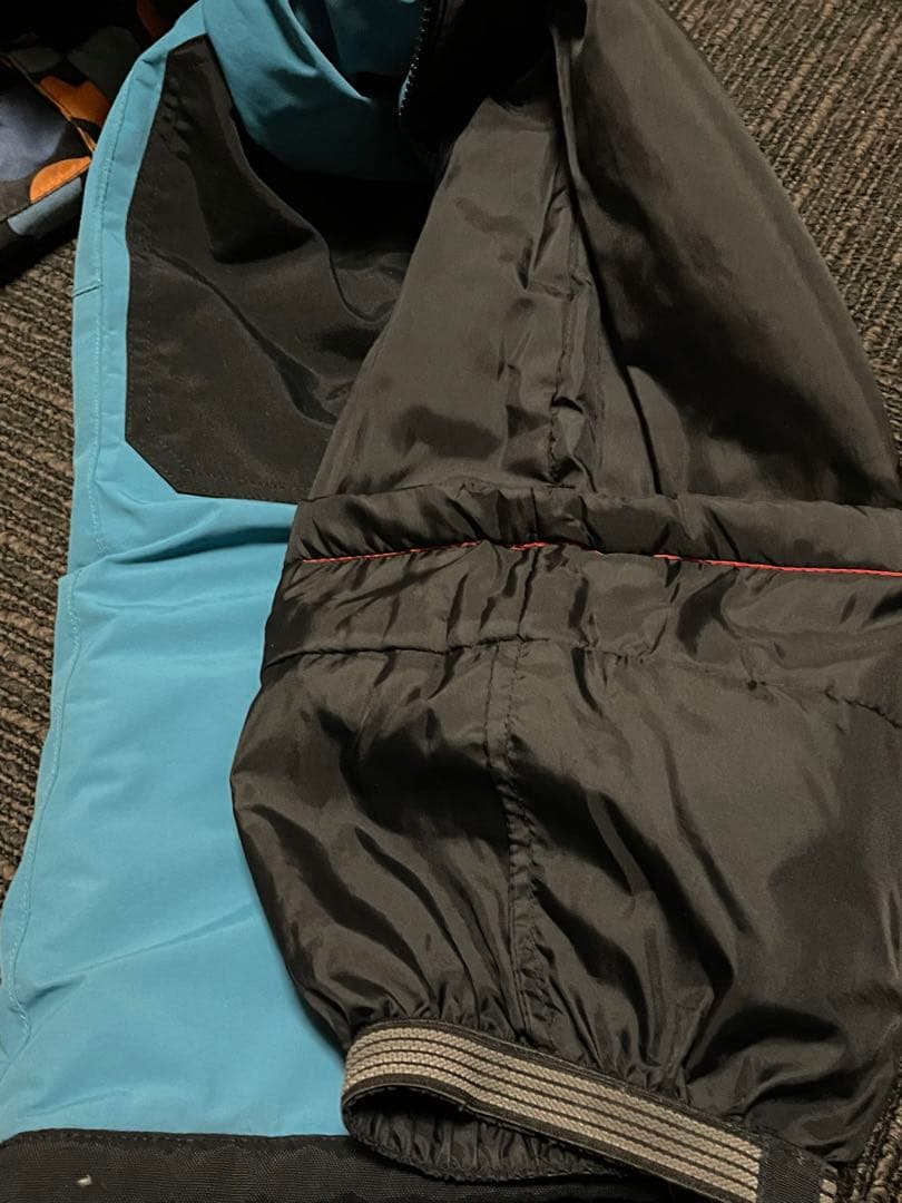 BURTON スノーボードウェア 5/6 ジャケットとパンツセット