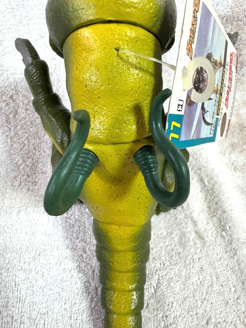 ［美品・タグ付き］ウルトラマングレート　昆虫怪獣マジャバ　ソフビ