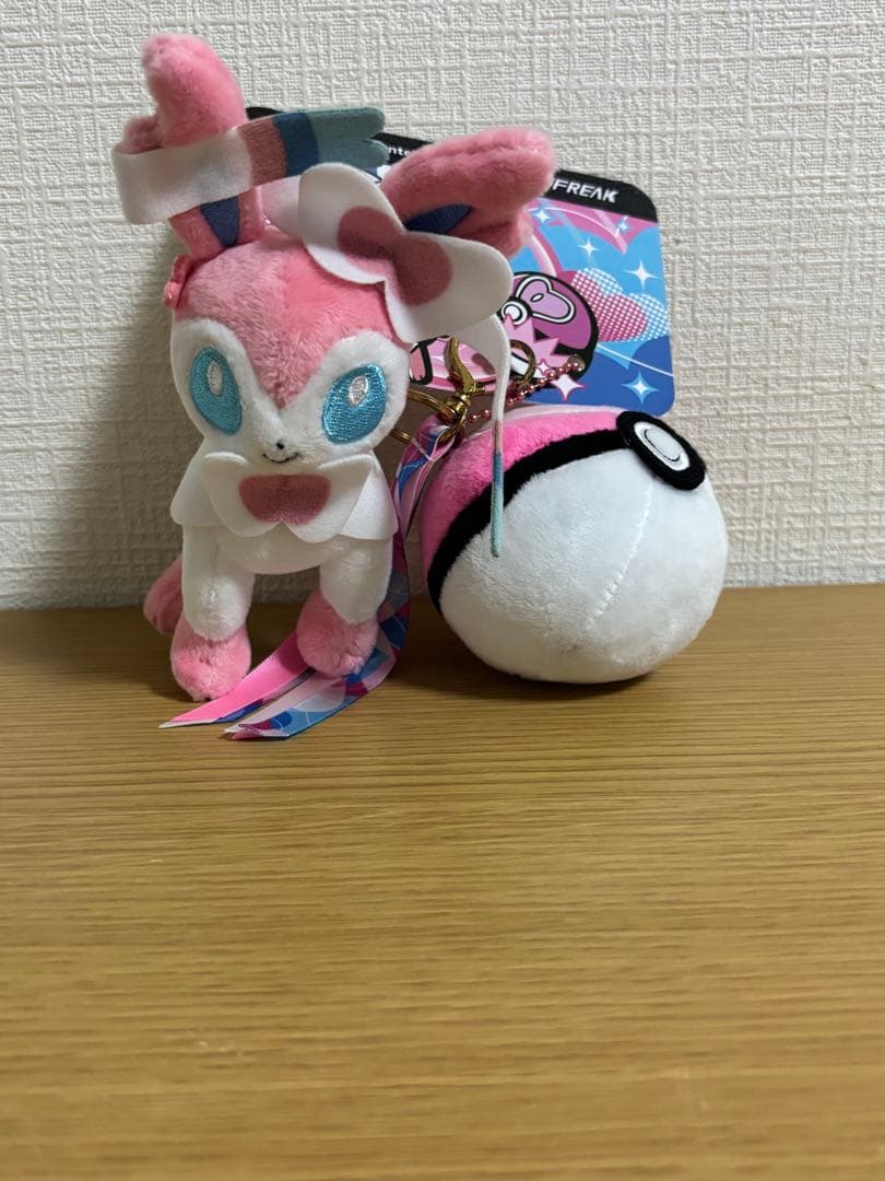 ポケモン　ペアマスコット BALL FREAK ニンフィア　ラブラブボール　#1