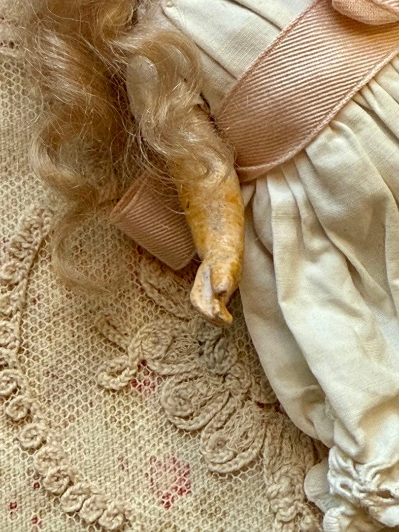 アンティーク　ミニョネット　ドール