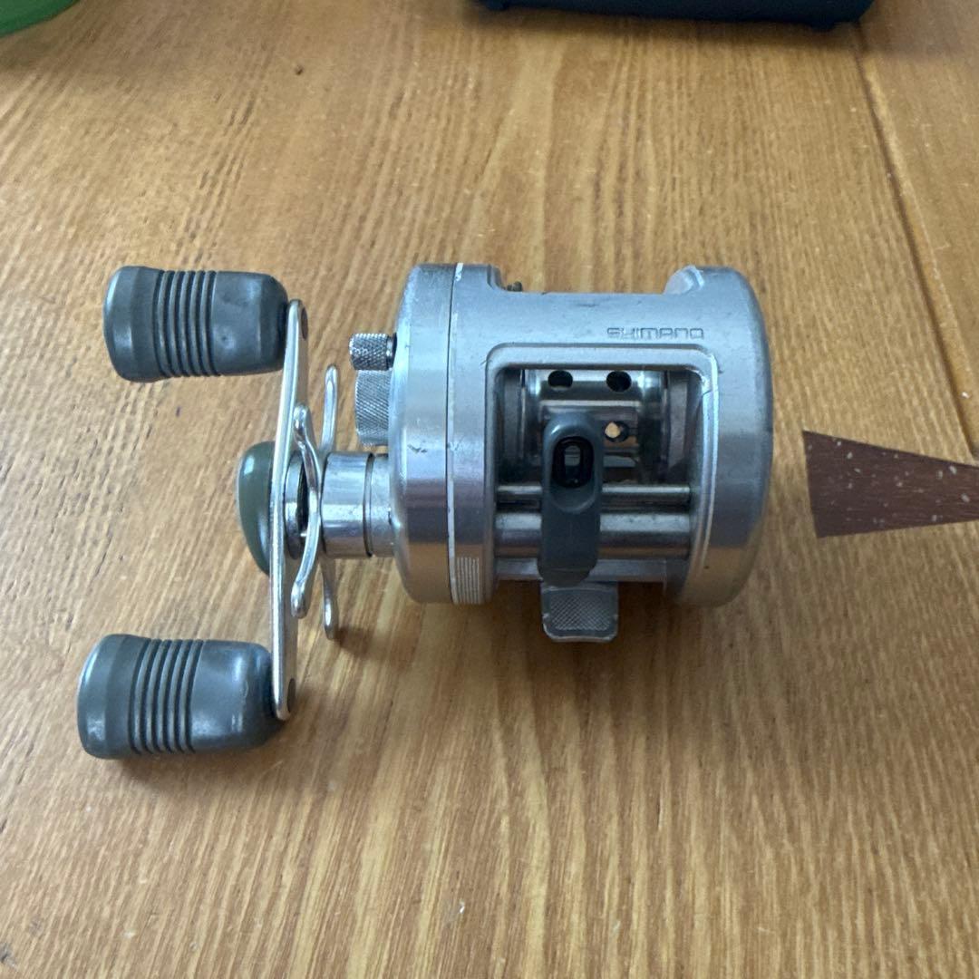 シマノ カルカッタ200