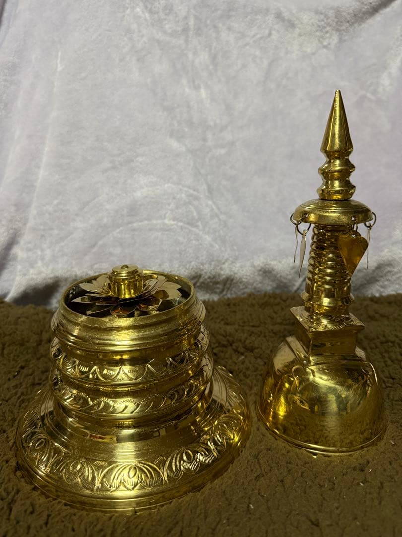 仏塔　仏舎利塔　ストゥーパ　スリランカ製　期間限定品