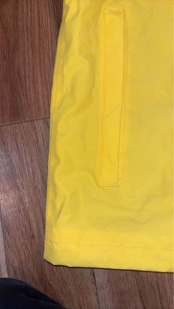 【新品・未使用/アウトレット品】 イエロー✖️ブラック フード付きジャケット　XL