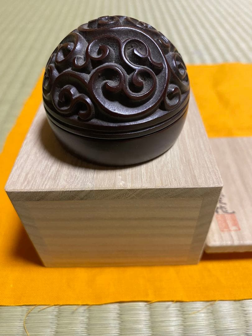 鎌倉彫　博古堂　香合　屈輪唐草