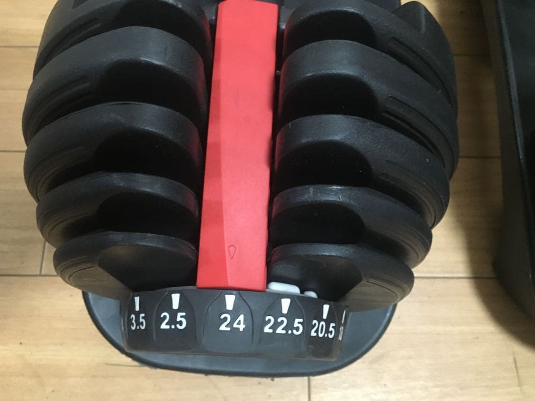 ① 可変式ダンベル 24Kg x 1個