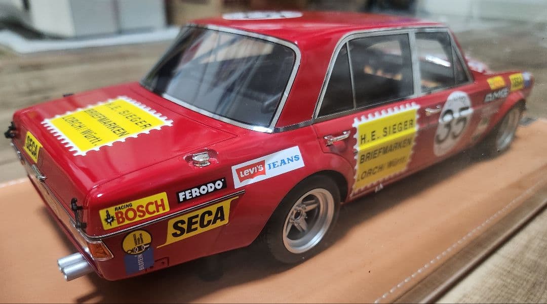 ミニカー GOC 1/18 Mercedes Benz 300 SEL 6.8 AMG