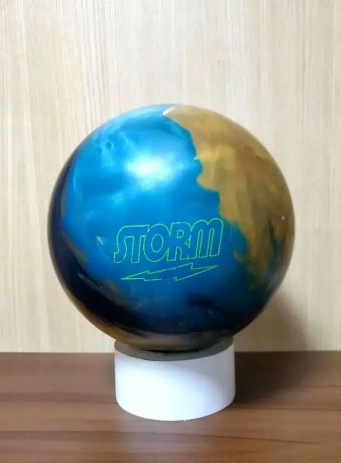 【美品】ストーム　 サミットピーク ボウリングボール　15P