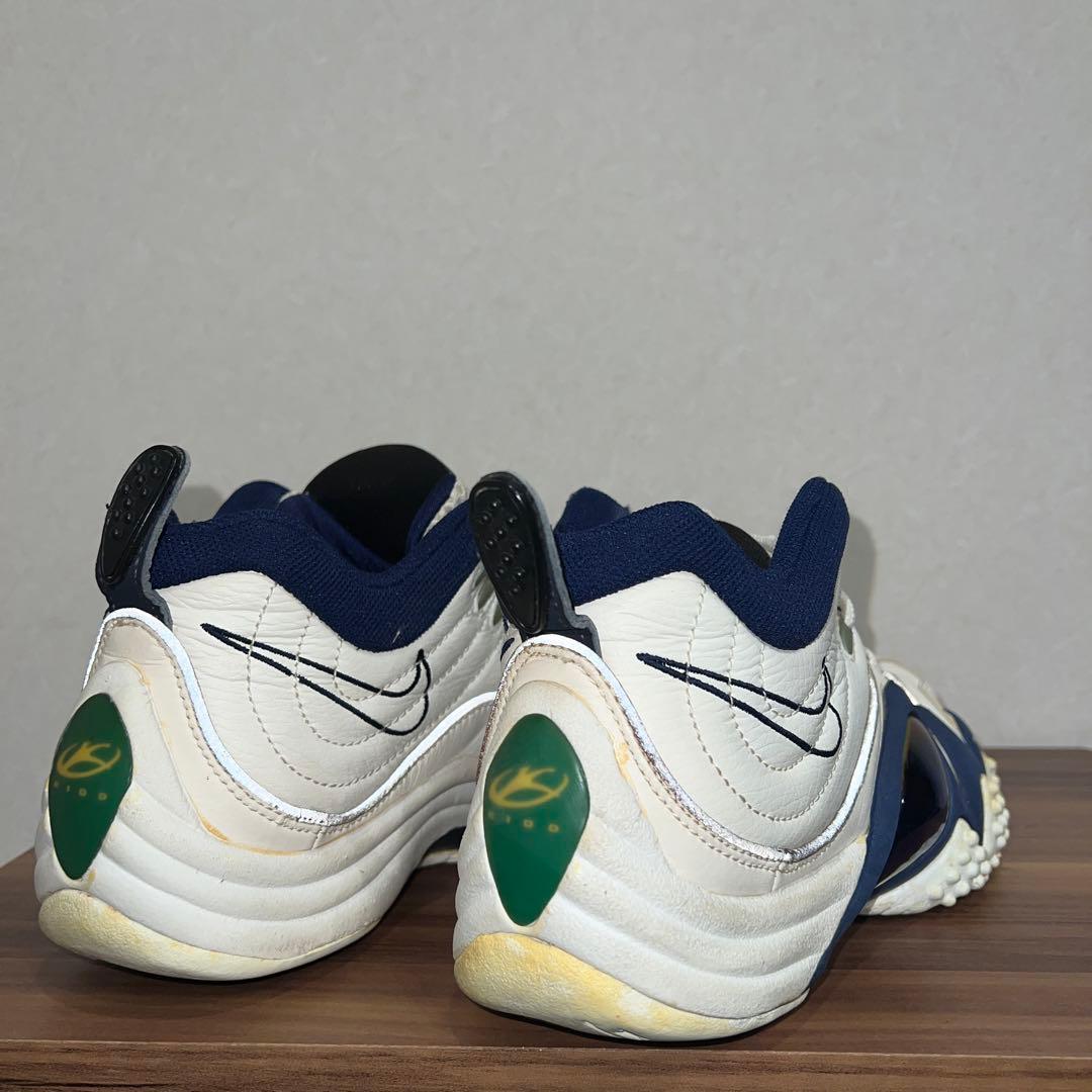 エアズームフライト５　田臥　能代工業　ホワイト／ネイビー