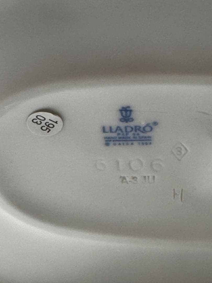 リヤドロ　LLADRO 春を告げる小鳥たち