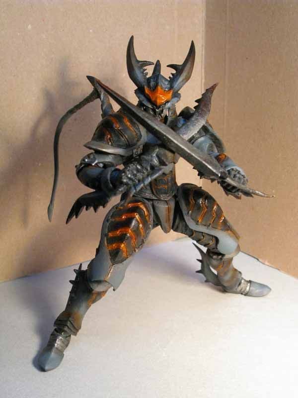 鉄虎竜 モンスターハンター ロワーガ装備 可動ガレージキット 双曲剣ロワーガ