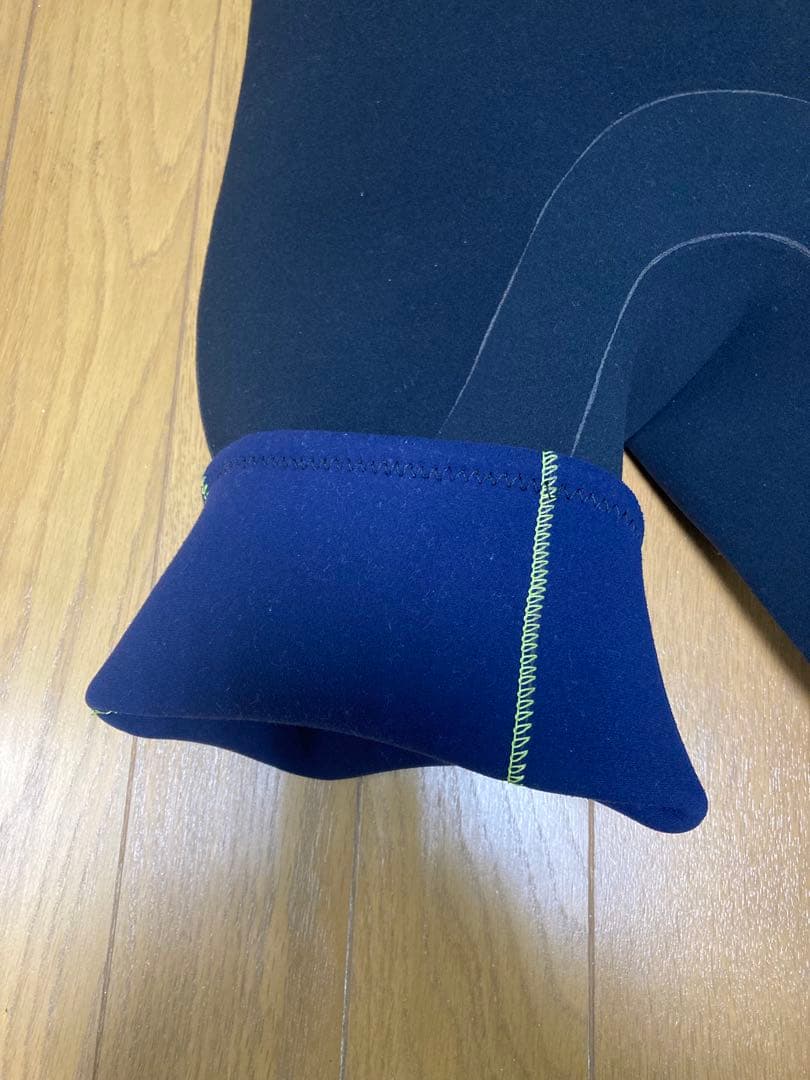 AXXE HUMMO ネイビー ショートスリーブウェットスーツ　3X3