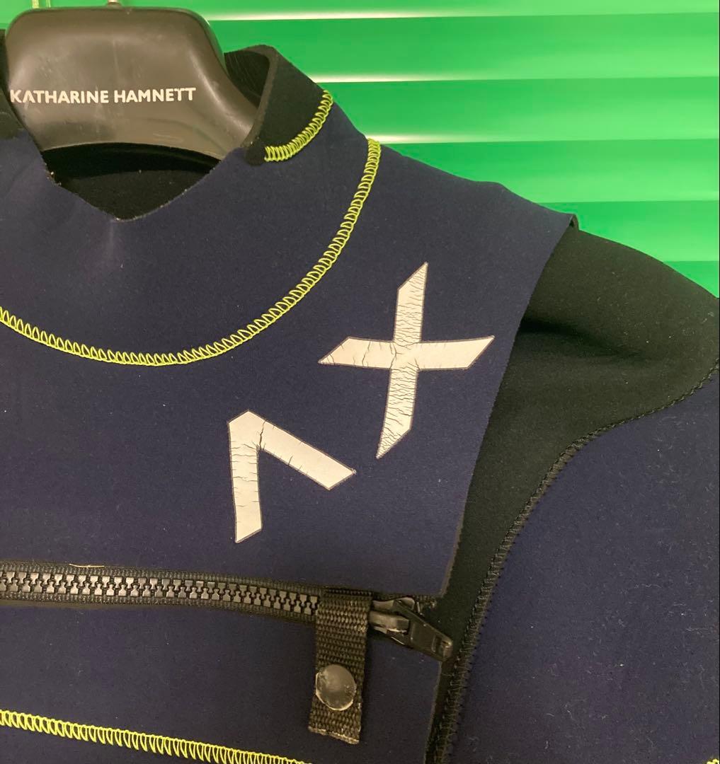 AXXE HUMMO ネイビー ショートスリーブウェットスーツ　3X3