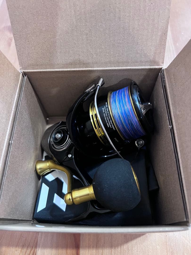 Daiwa 23LEGALIS LT5000-CXH スピニングリール 中古美品