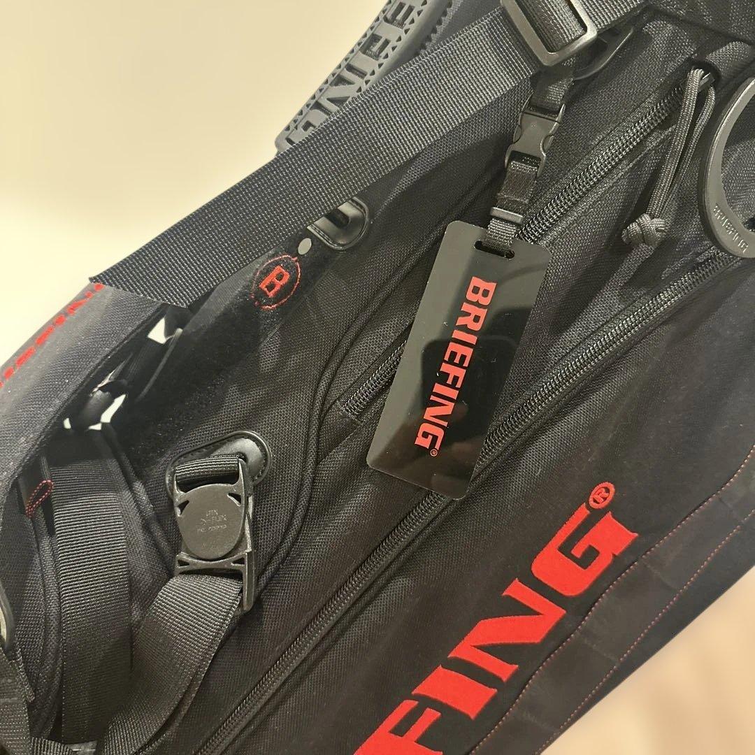 超美品　BRIEFING ゴルフバッグ 黒 スタンド付き