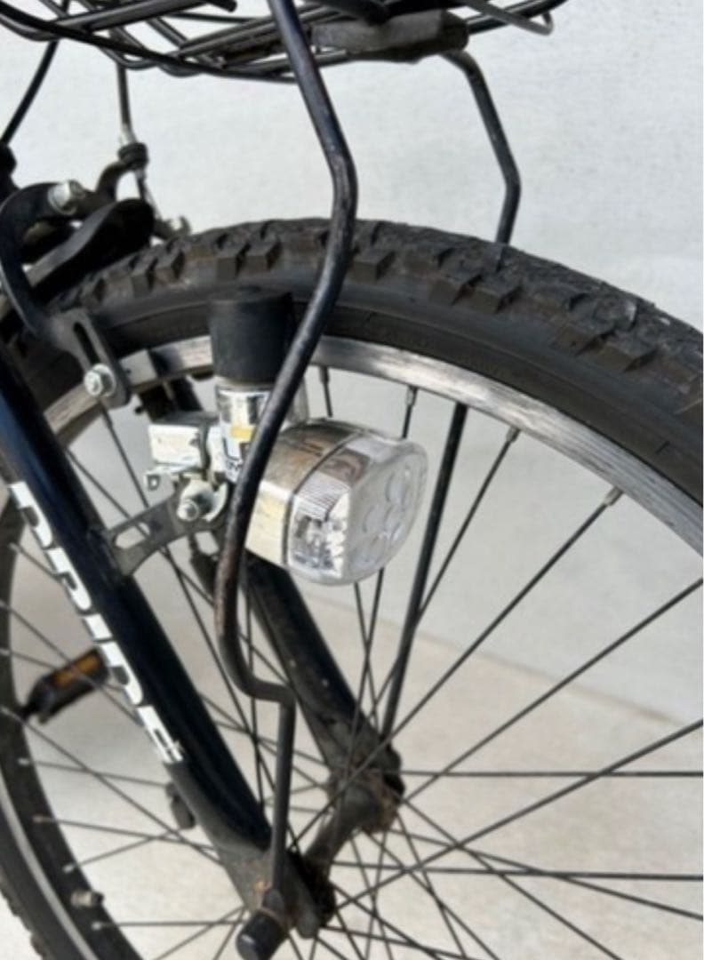クロスバイク 前部バスケット付き