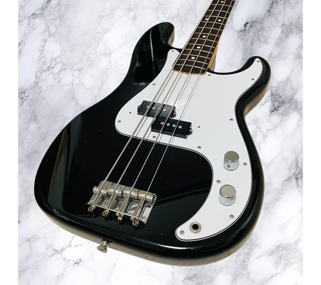 (美品) Fender Japan Precision Bass ブラック色
