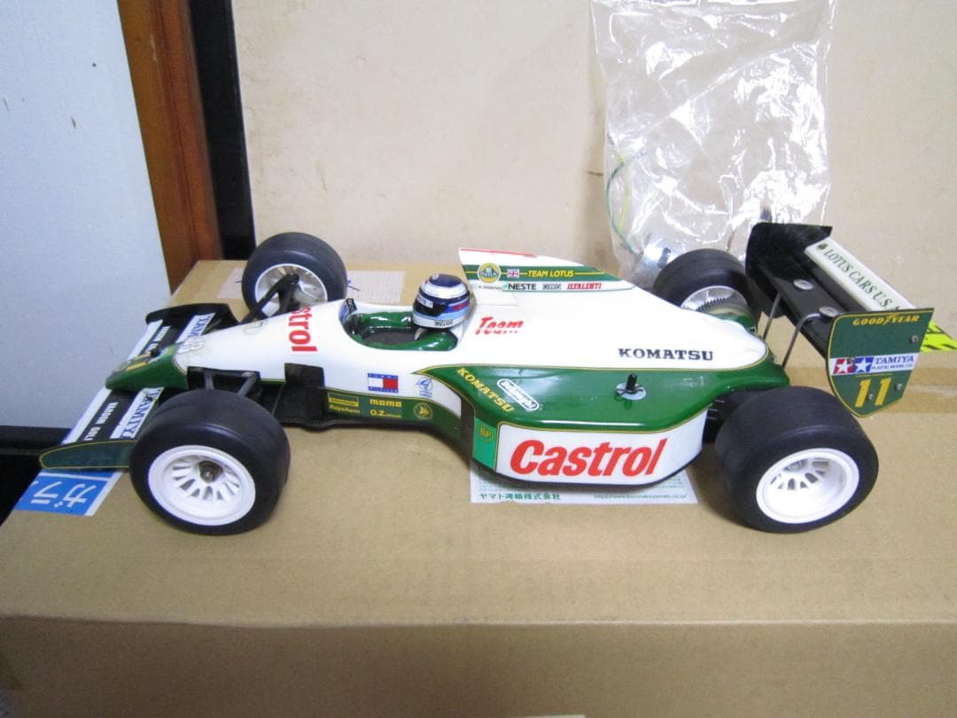 1/10 タミヤ　ラジコンカー　早い者勝ち　ロータス 送料込み　レーシングカー