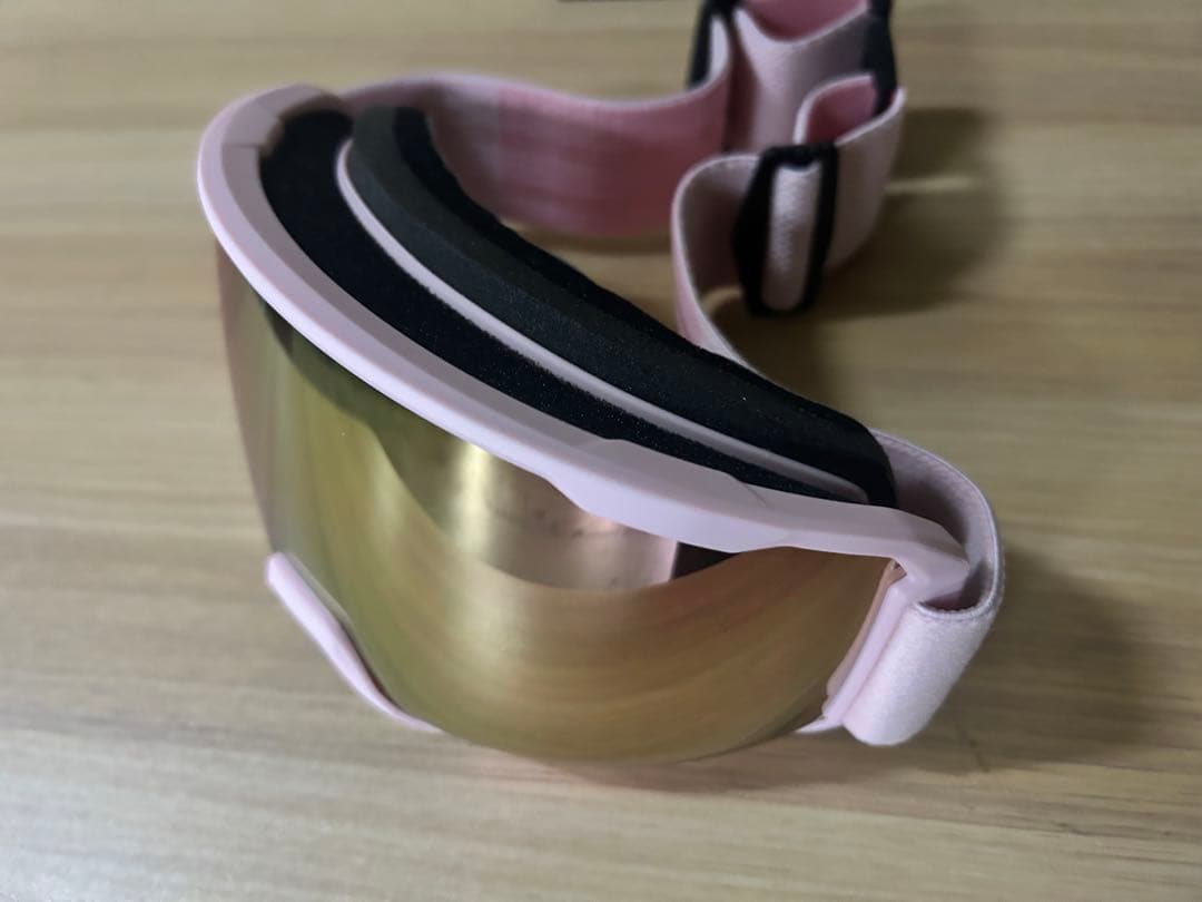 SMITH Preview Carnation 女子スノーボーダー必見！