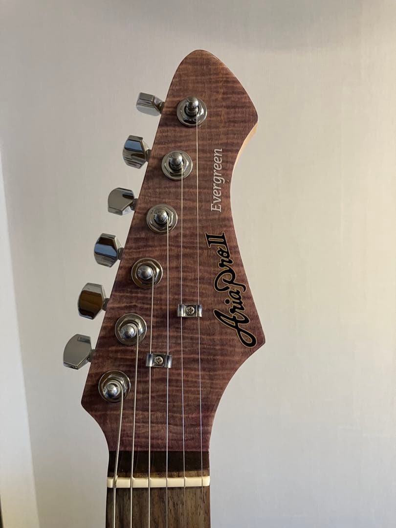 美品 AriaProII 714-AE200 エレキギター ラベンダー　パープル