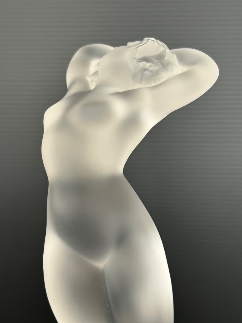 ラリック　裸婦像