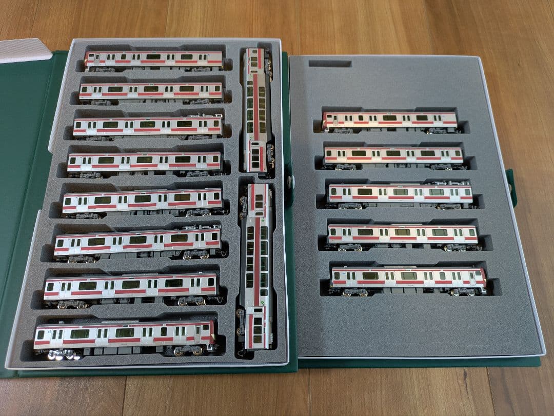 ★カルシ★ kato e531系常磐線・上野東京ライン　赤電ラッピング