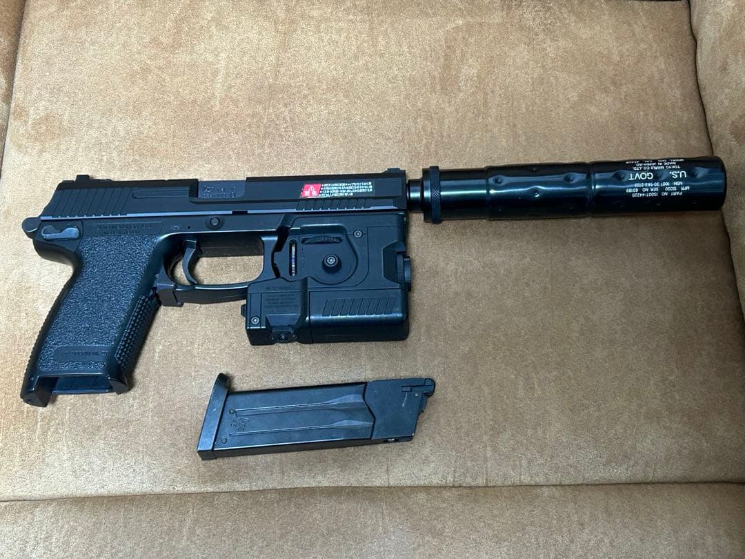 東京マルイ　mk23ソーコム　サイレンサー付き