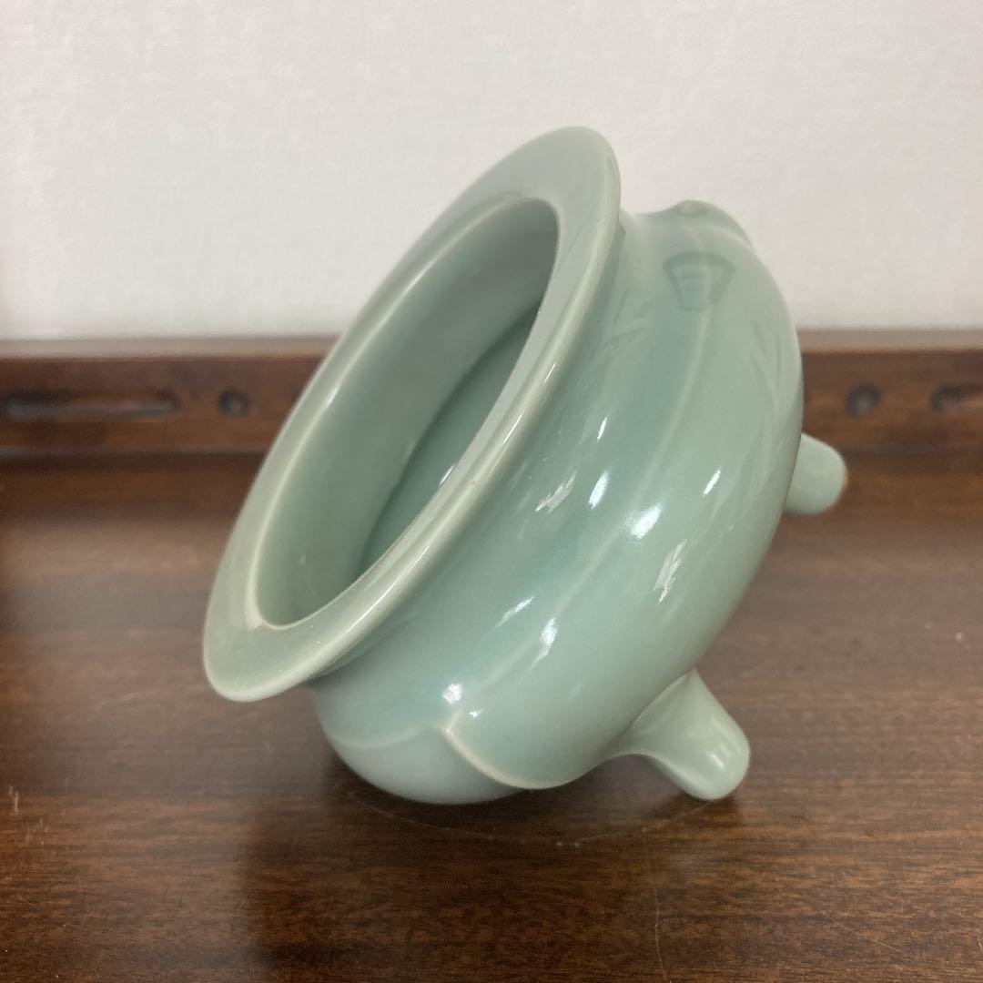 青磁　香炉　東山
