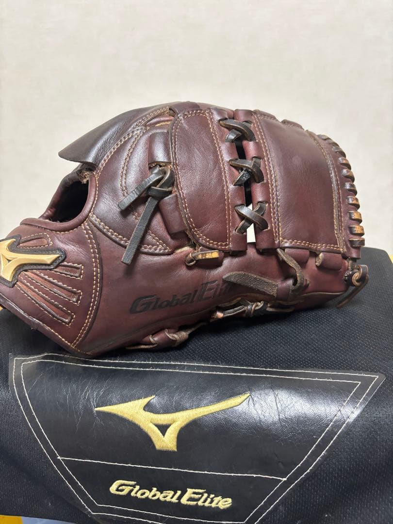 ミズノGlobal Elite 軟式グローブ 投手用ワインブラウン