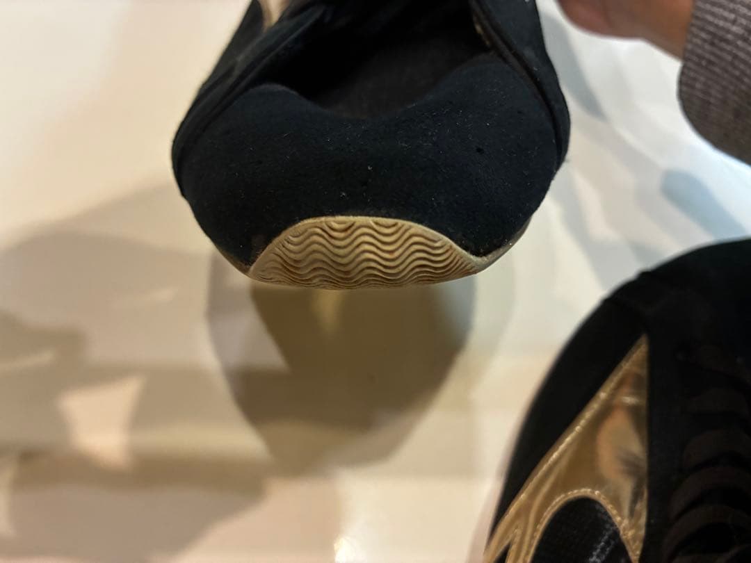 Mizuno ボクシングシューズ 黒/金 ハイカット