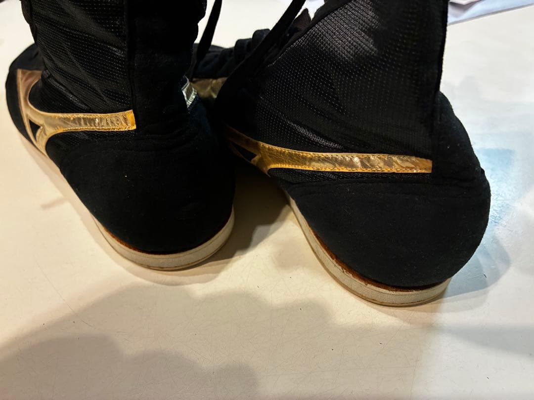 Mizuno ボクシングシューズ 黒/金 ハイカット