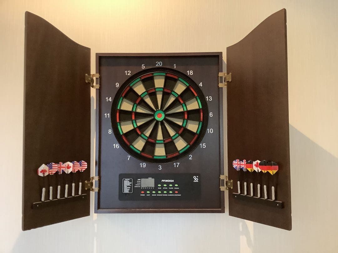 ダーツセット　壁がけタイプ