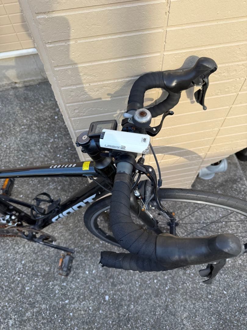 黒いロードバイク 700C