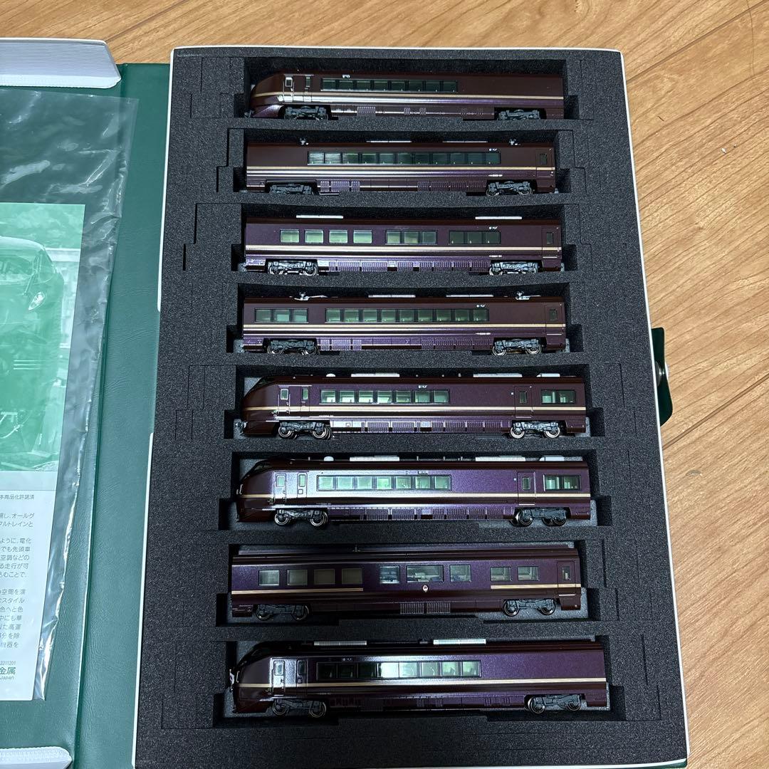 KATO 10-1123 E655系　なごみ5両+お召仕様3両