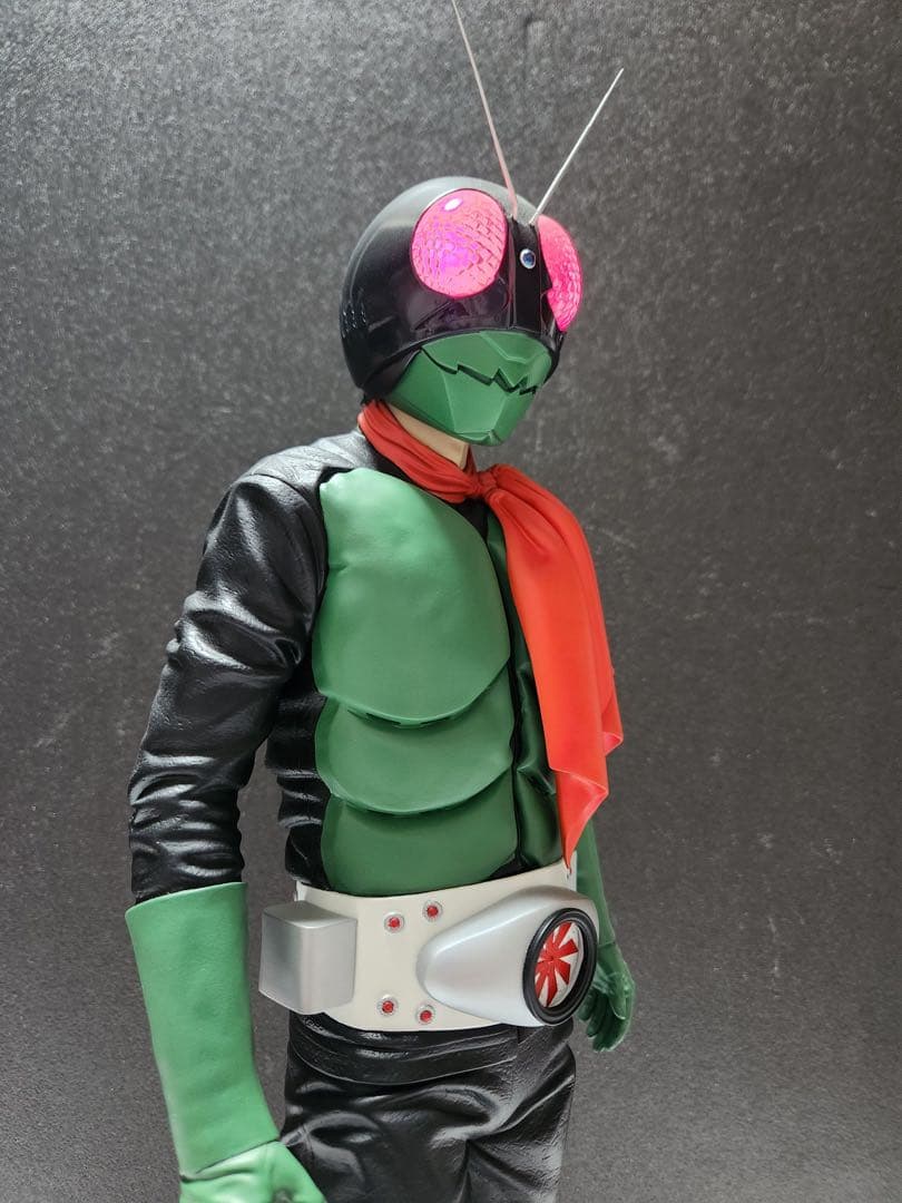 【遂に出品！究極のプロ完成品No4 】電飾メガソフビ仮面ライダー1号 桜島vr