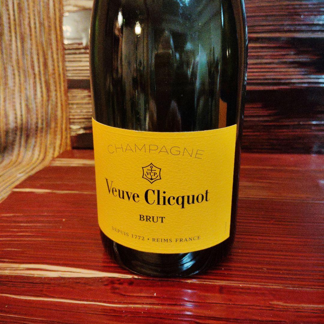 ヴーヴ・クリコ　Brut シャンパン 750ml 2本セット