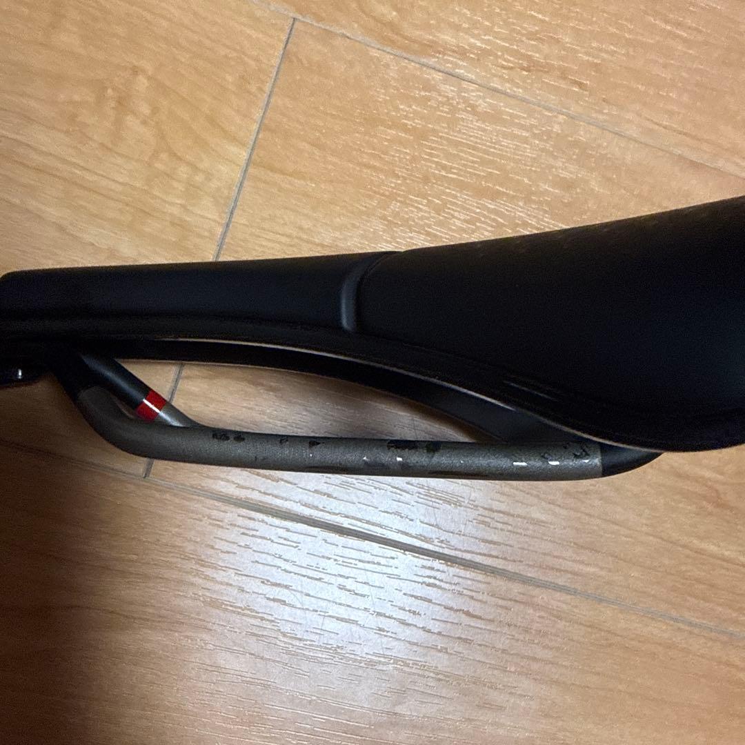 Prologo Scratch M5 サドル 使用少なめ