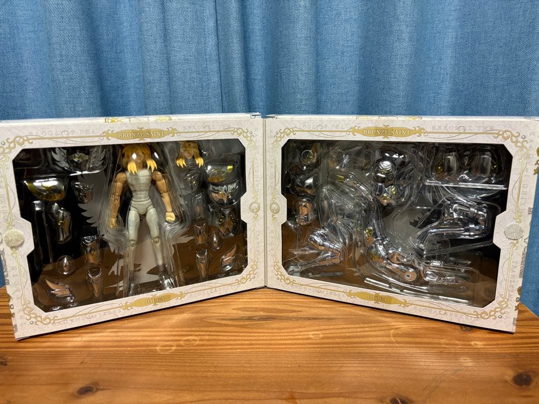 聖闘士星矢 キグナス氷河（ゴッドクロス）フィギュア 聖闘士聖衣神話