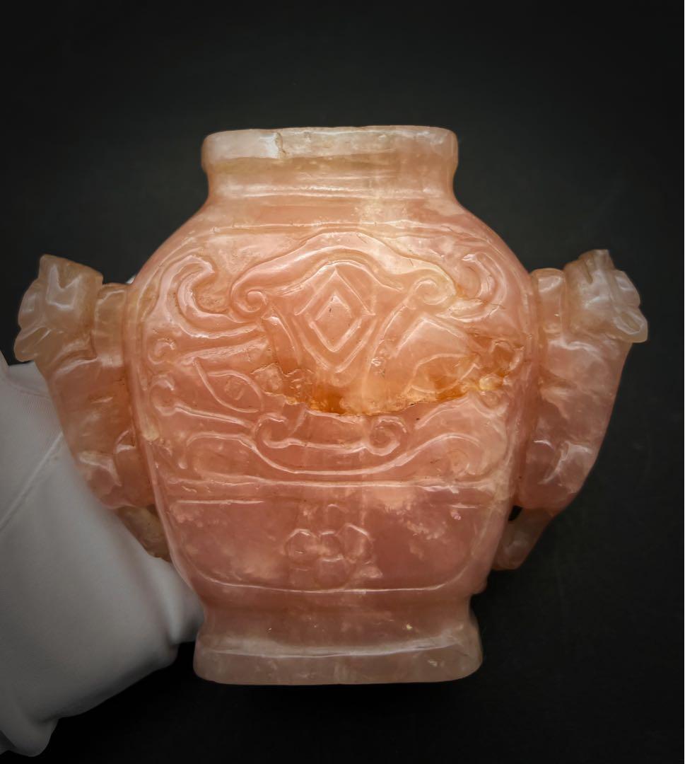 中国美術 古玩 粉水晶獸紋樣壺　彫刻置物