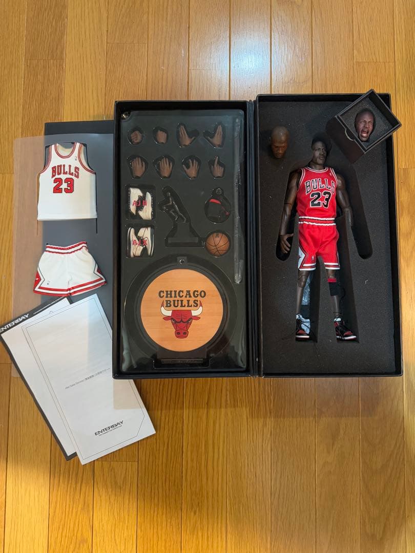 ENTERBAY 1/6スケール リアルマスターピース　マイケル ジョーダン