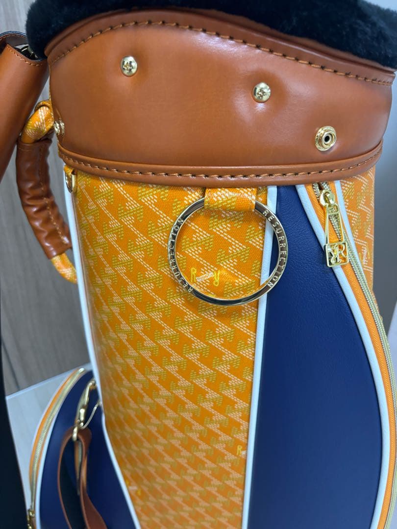 レザレクション　キャディバッグ