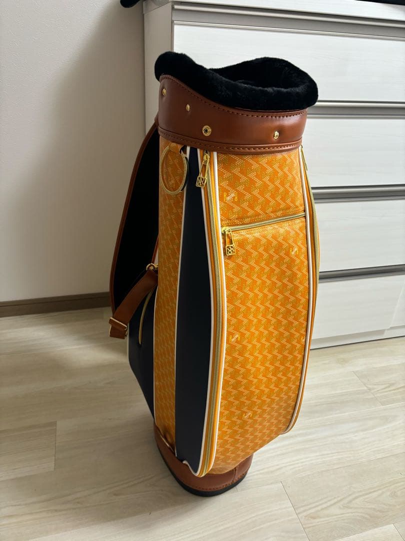 レザレクション　キャディバッグ