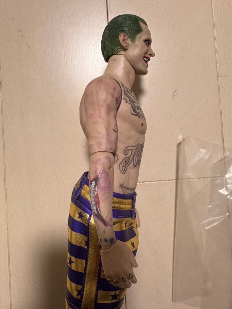 ホットトイズ　スーサイドスクワット　ジョーカー